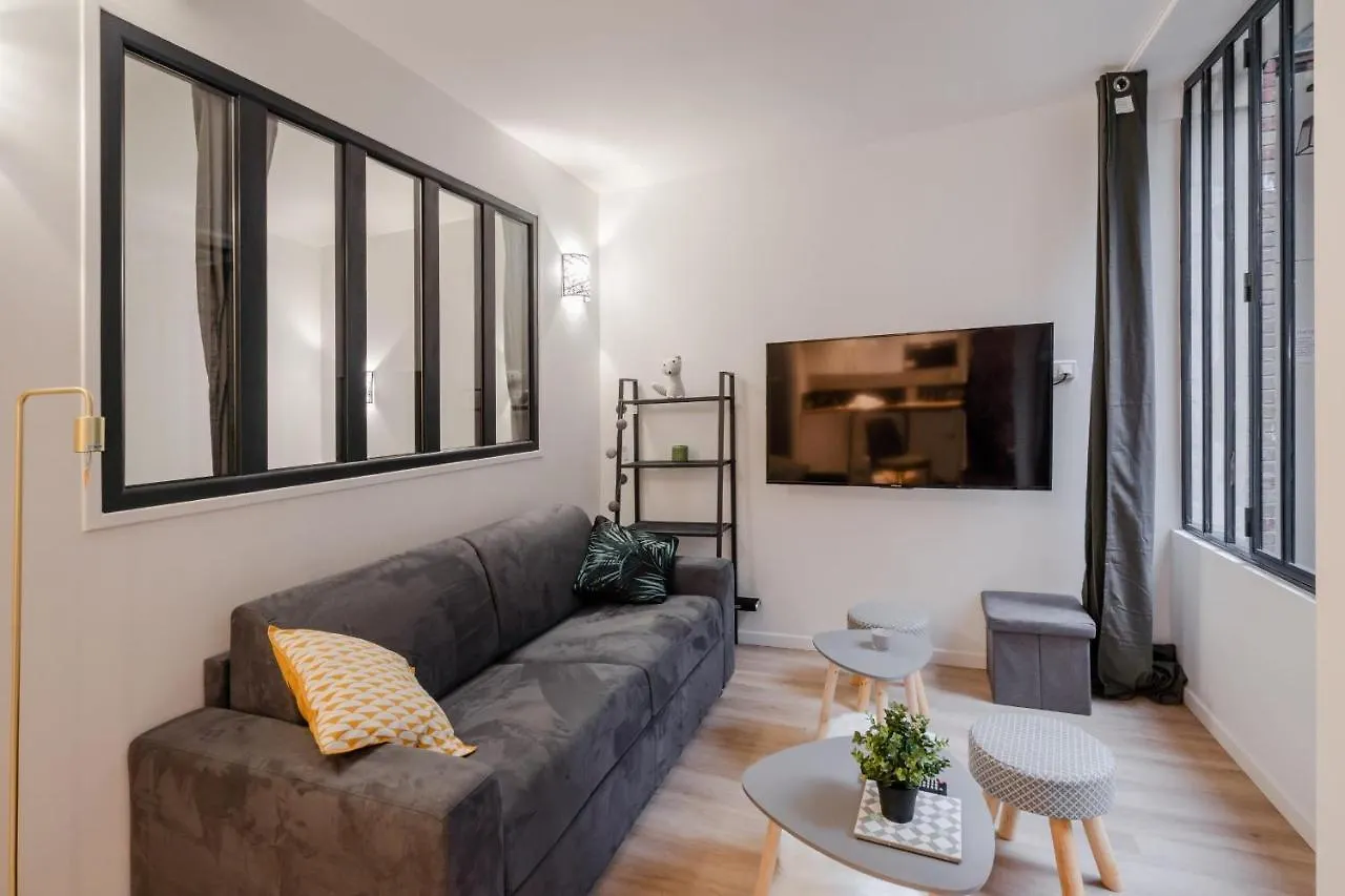 Cosy Apartment - Gare De L'Est - Paris Center - Republique 0*,