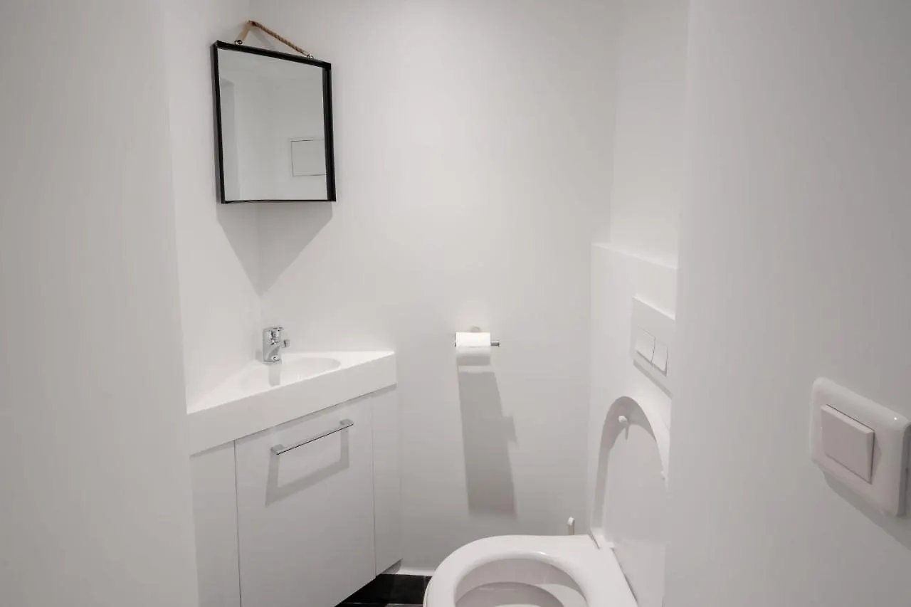 Cosy Apartment - Gare De L'Est - Paris Center - Republique 0*,  France